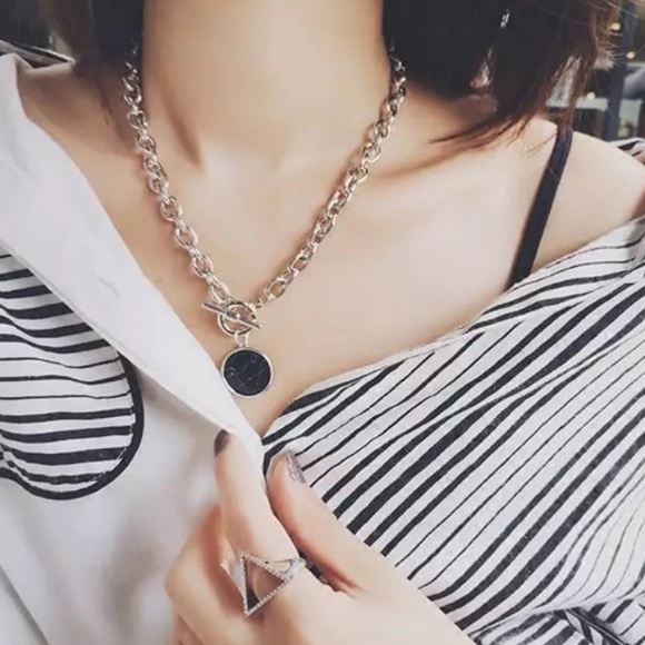 Jewelry - NEW Silver Plated Necklace Round Marble Pendant